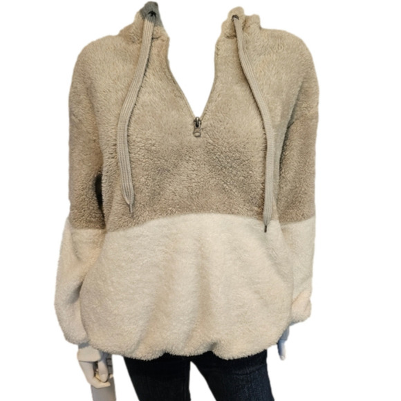 Source Unknown Tops - SOURCE Unknown Soft Fluffy 1/4 Zippered Sweatshirt Size L